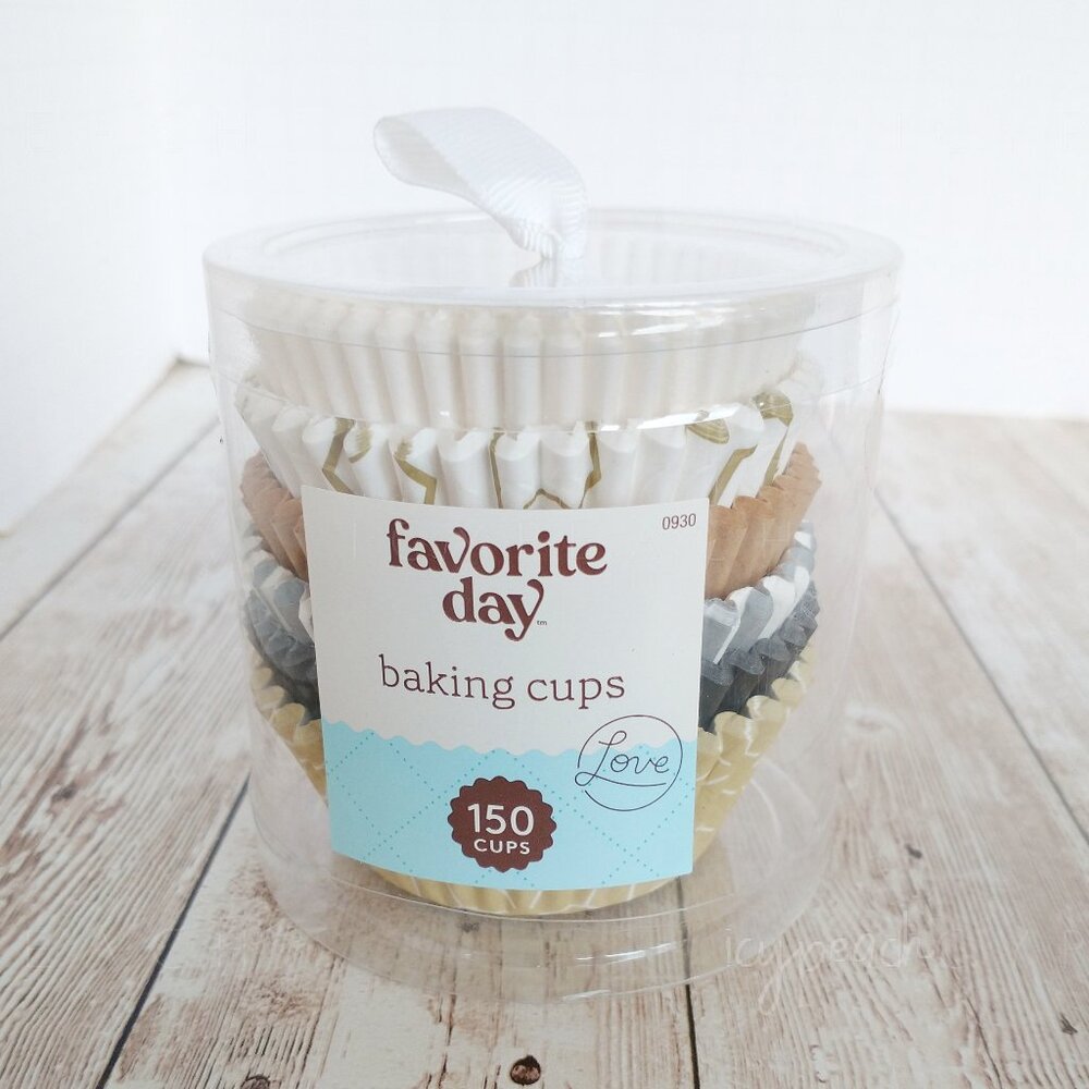 Favorite Day Baking Cups 150 Count Cupcake Wrappers Muffin Liners Party Snacks